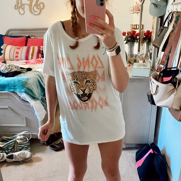 graphic tshirt - Picture 1 of 3